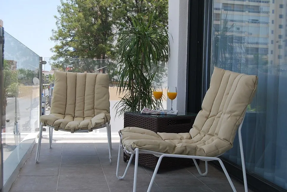 דירה טורמולינוס Dimona Suites ספרד