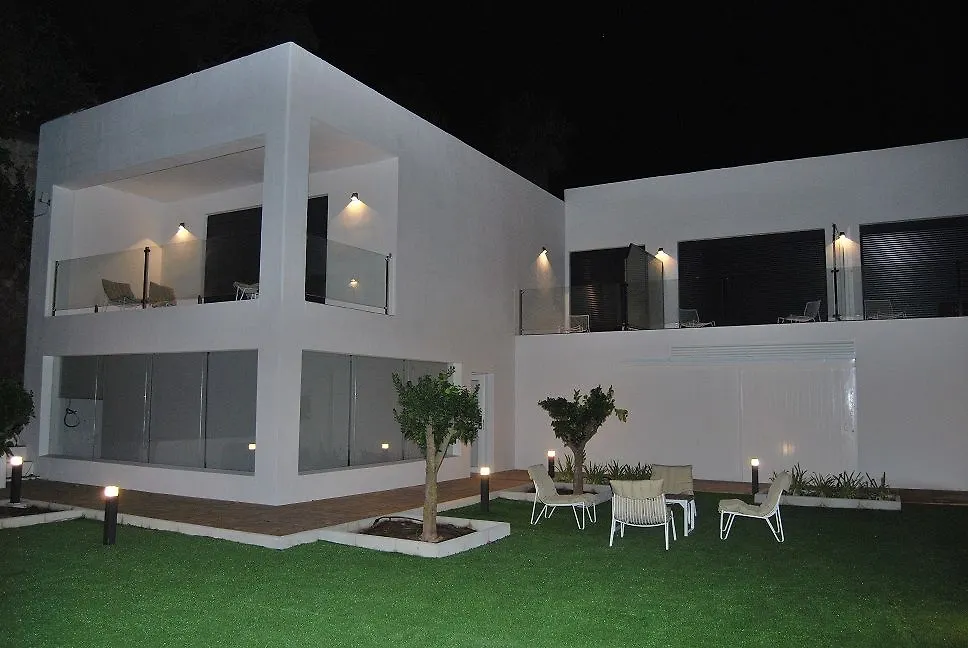 דירה טורמולינוס Dimona Suites