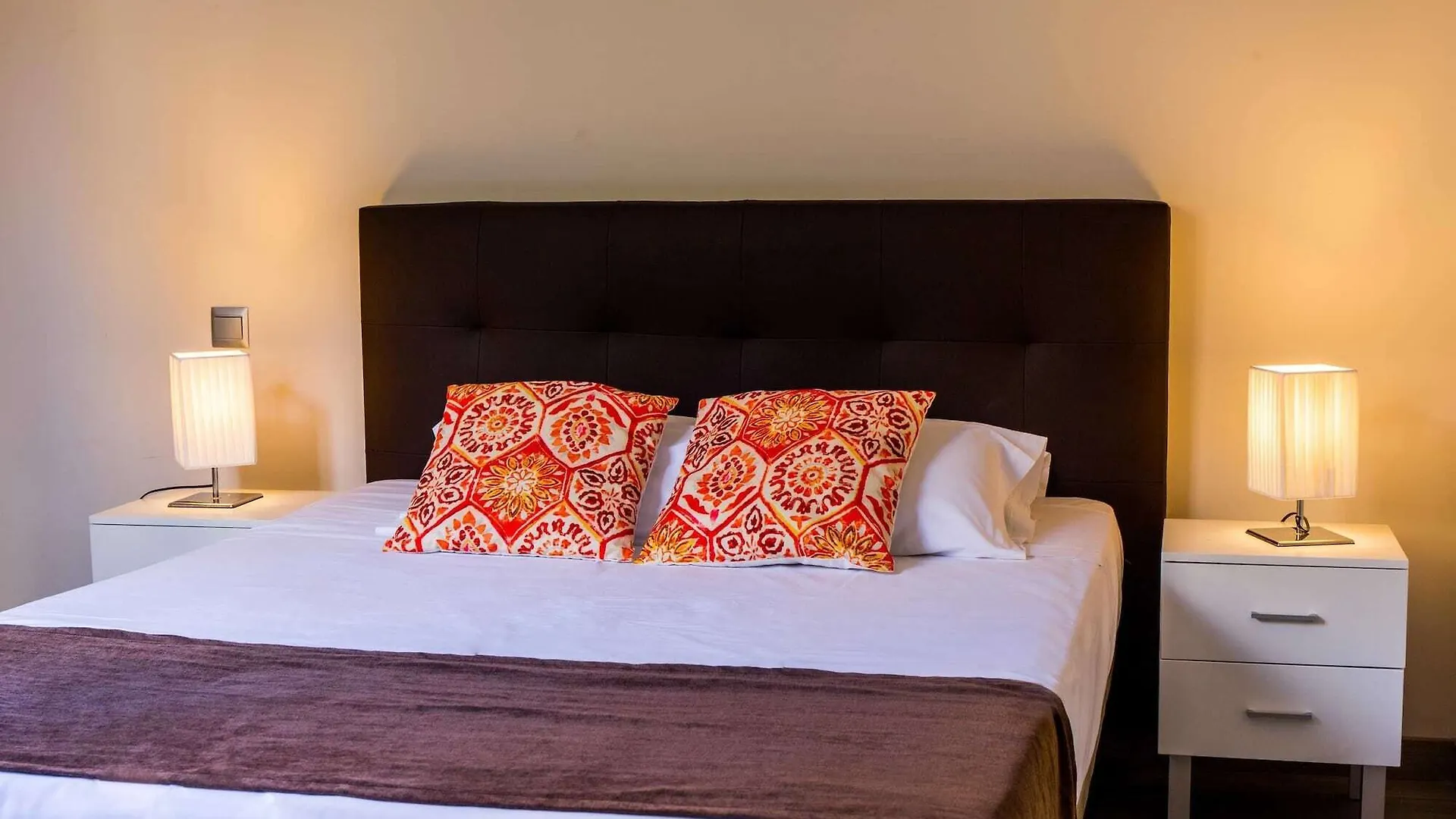 דירה טורמולינוס Dimona Suites